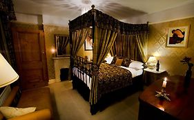 The Old Registry Guest House